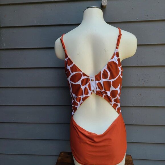 Coral Reef One Piece Swim Suit Open Back Giraffe Rust Print size Large 12/14 - Picture 4 of 10
